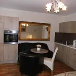 Aparthotel Guzulka & Restaurant 3*