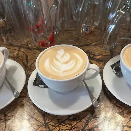 Guzulka & Restaurant 아파트호텔 3*