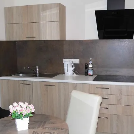 Guzulka & Restaurant