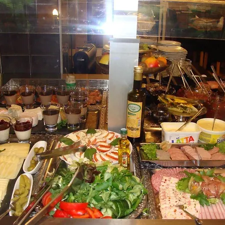 アパートホテル Guzulka & Restaurant