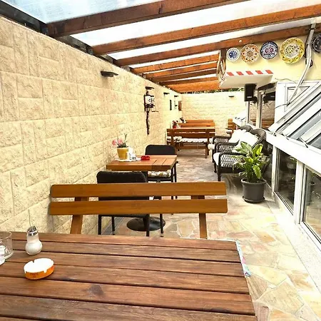 Guzulka & Restaurant