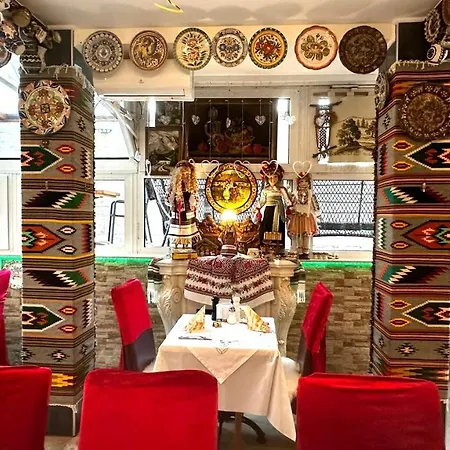 Guzulka & Restaurant 3* Berlino