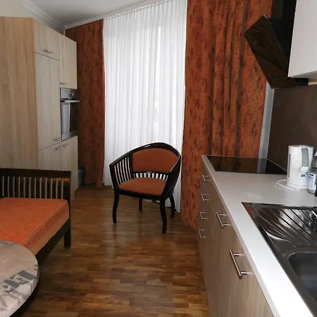 Guzulka & Restaurant Aparthotel Berlino