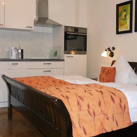 Aparthotel Guzulka & Restaurant Berlino